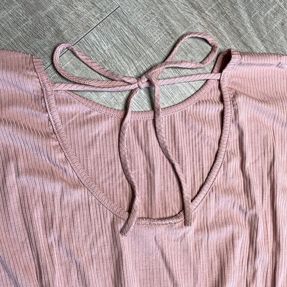 LE LIS Mauve Ribbed Dolman Sleeve Open Back Elastic Waist Romper Women’s Size S - Picture 5 of 6